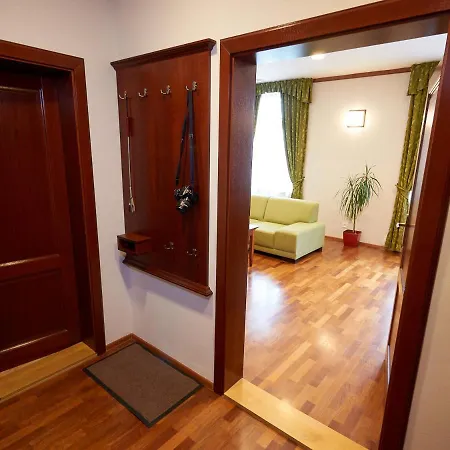 Hradná Stráž Hotel&apartments S Privátnym Wellness 4*