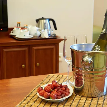 Hradna Straz Hotel&apartments S Privatnym Wellness