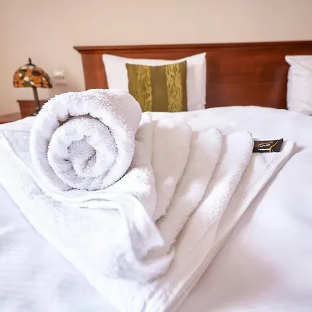 Hotel Hradná Stráž Hotel&apartments S Privátnym Wellness 4*