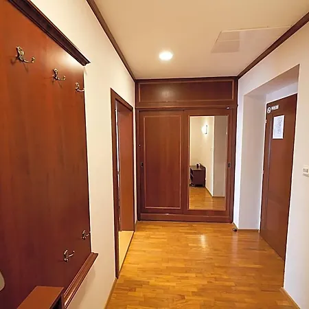 Hradna Straz Hotel&apartments S Privatnym Wellness 4*