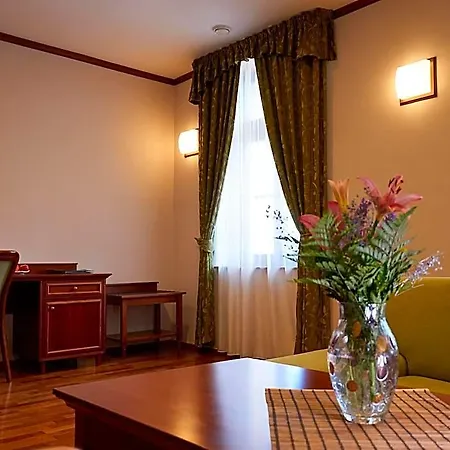 Hotel Hradna Straz Hotel&apartments S Privatnym Wellness 4*