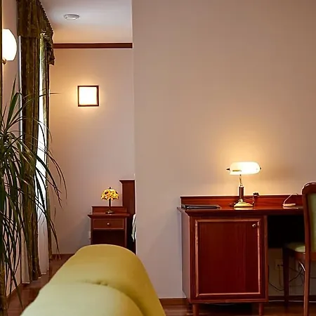 Hotel Hradna Straz Hotel&apartments S Privatnym Wellness 4*