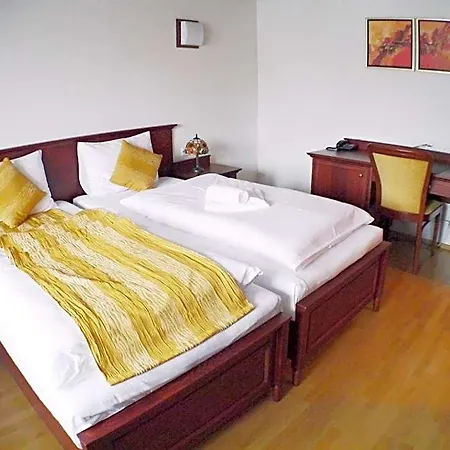 Hotel Hradna Straz Hotel&apartments S Privatnym Wellness