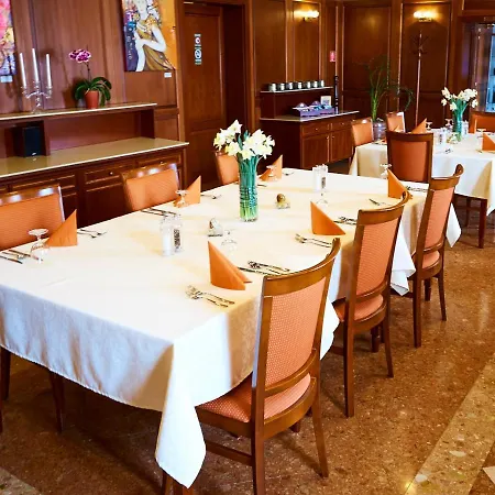 Hradná Stráž Hotel&apartments S Privátnym Wellness Hotel