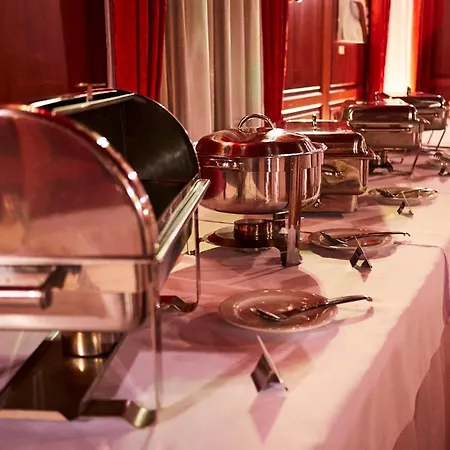 Hotel Hradná Stráž Hotel&apartments S Privátnym Wellness 4*