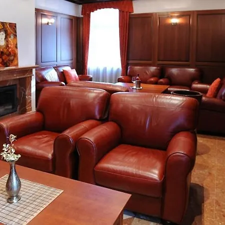 Отель Hradna Straz Hotel&apartments S Privatnym Wellness 4*