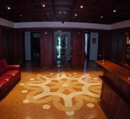 Hradná Stráž Hotel&apartments S Privátnym Wellness 4* Topoľčianky