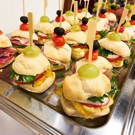 Hotel Hradná Stráž Hotel&apartments S Privátnym Wellness Topoľčianky