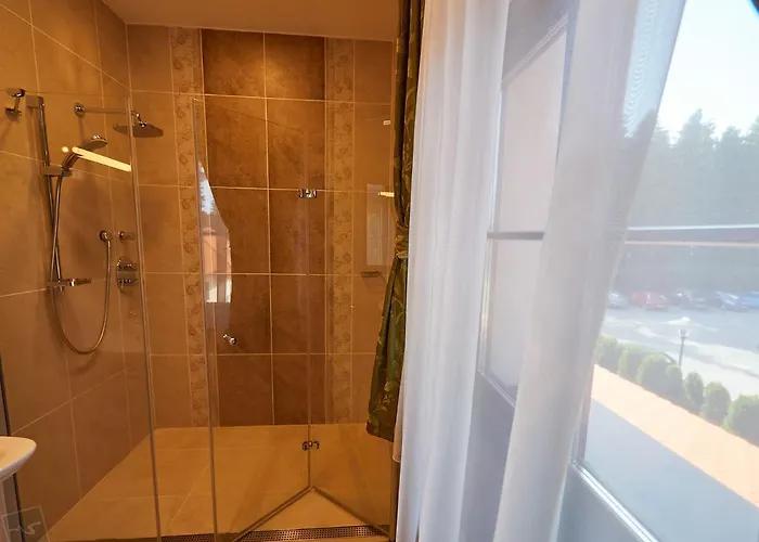 Hradna Straz Hotel&apartments S Privatnym Wellness ホテル 4*