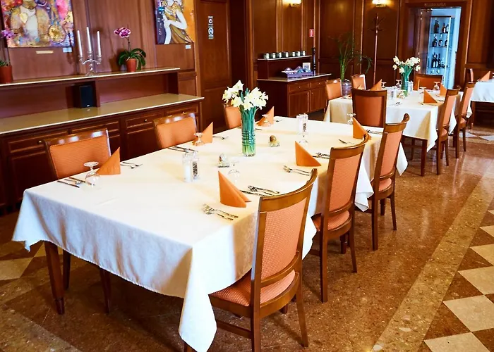 Hradna Straz Hotel&apartments S Privatnym Wellness ホテル