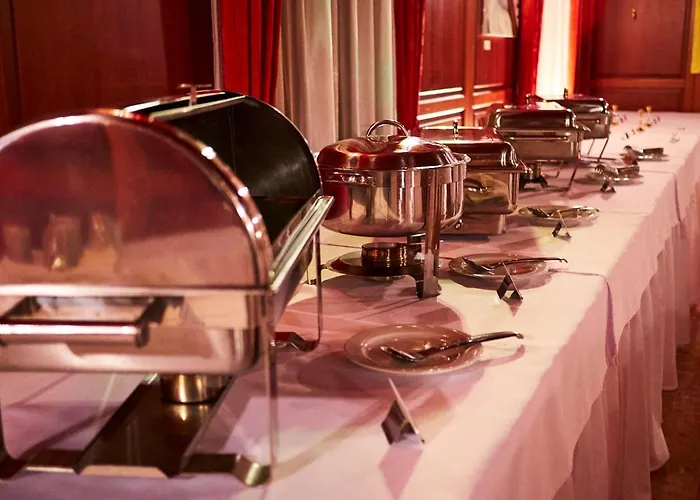 ホテル Hradna Straz Hotel&apartments S Privatnym Wellness 4*