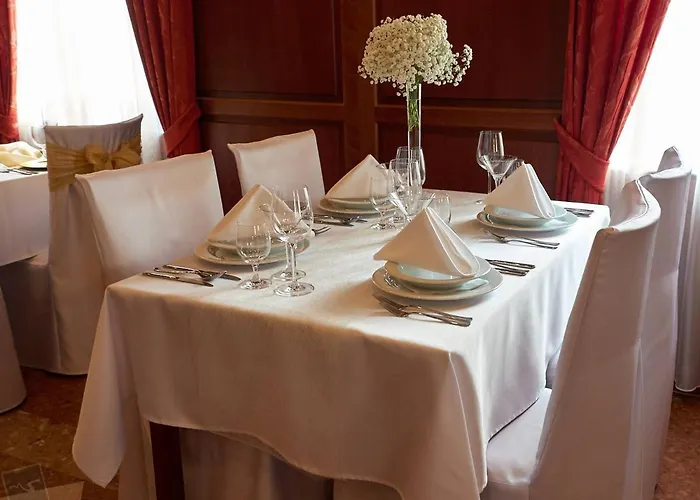 Hradna Straz Hotel&apartments S Privatnym Wellness ホテル